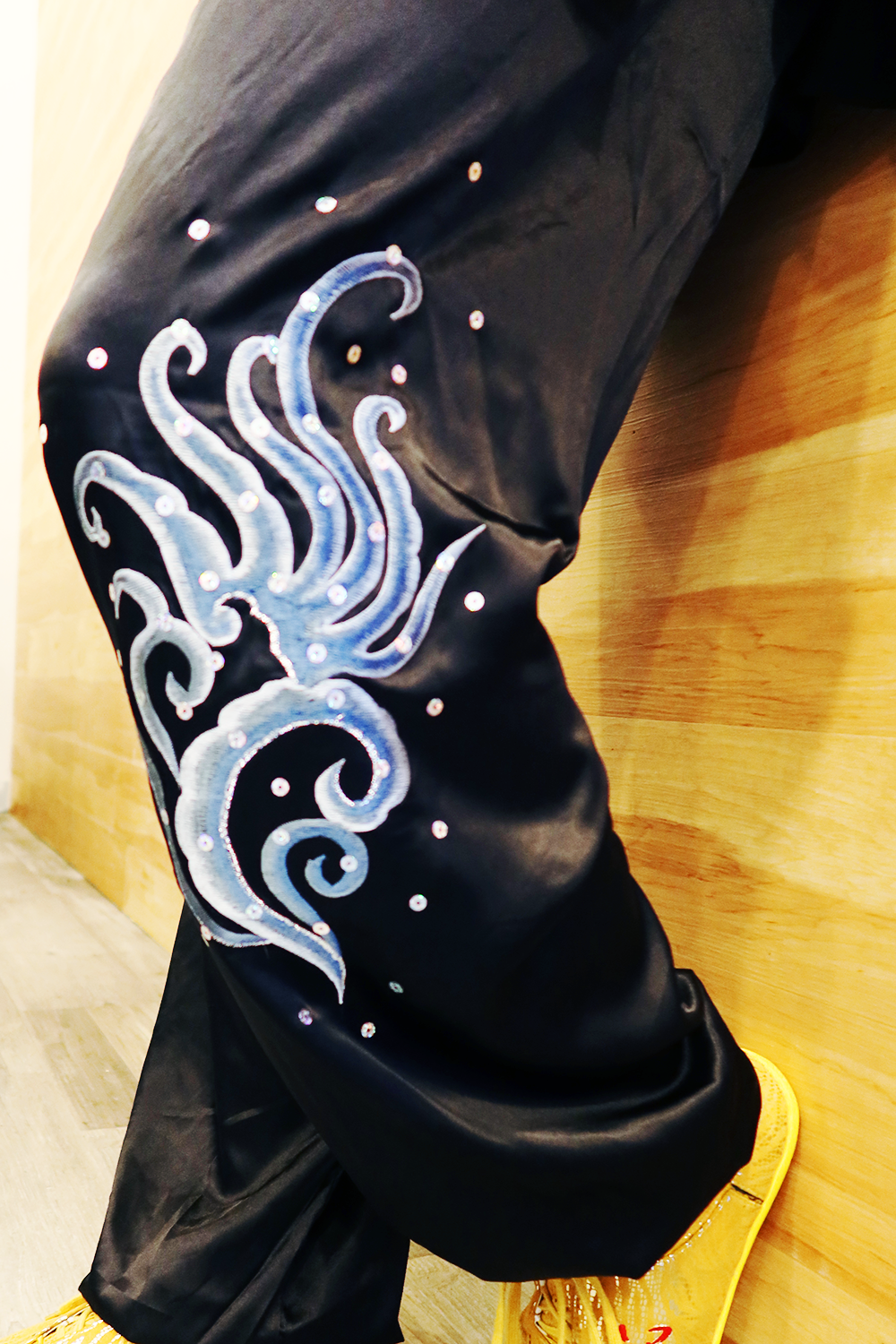 #10 Black with Stunning Silver Clouds Embroidery Silk